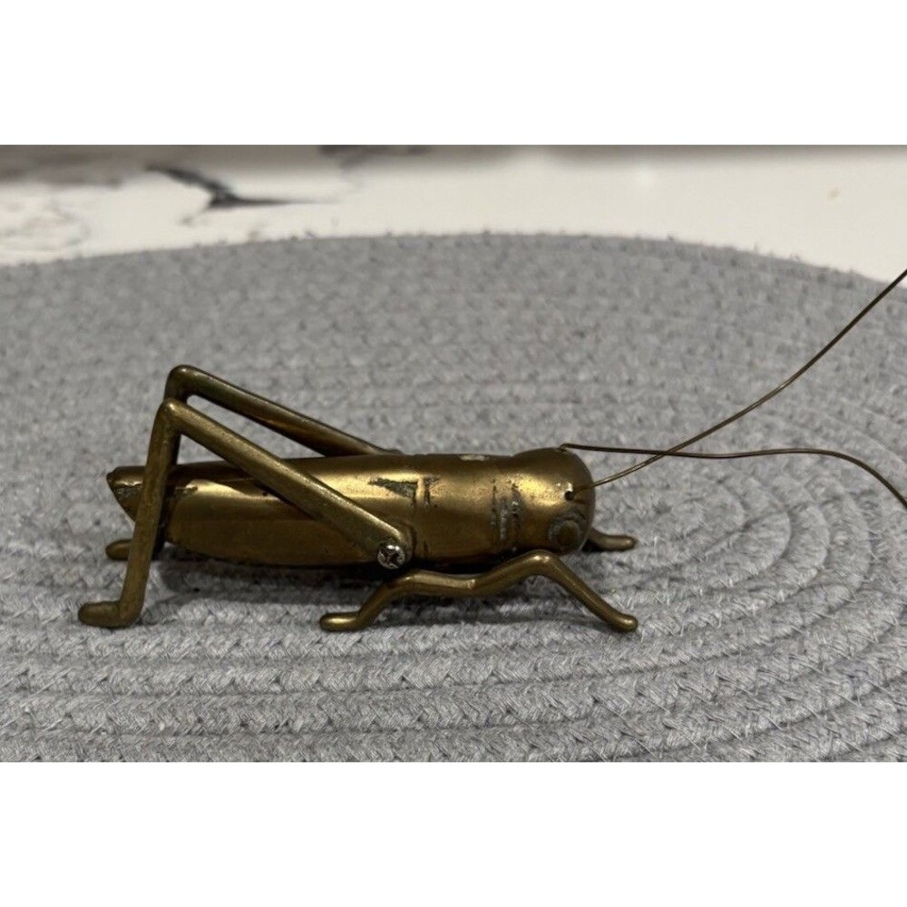 Vintage Mid Century Modern Brass Grasshopper Sculpture w/Antennas